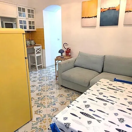 Casa Lcera Tropea
